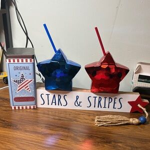 Ashland Red and Blue Star Cups Set